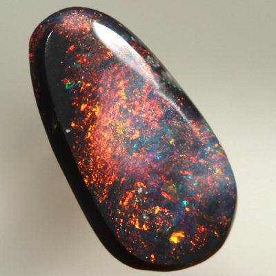 SOLID BLACK OPAL Bright, rich reds always